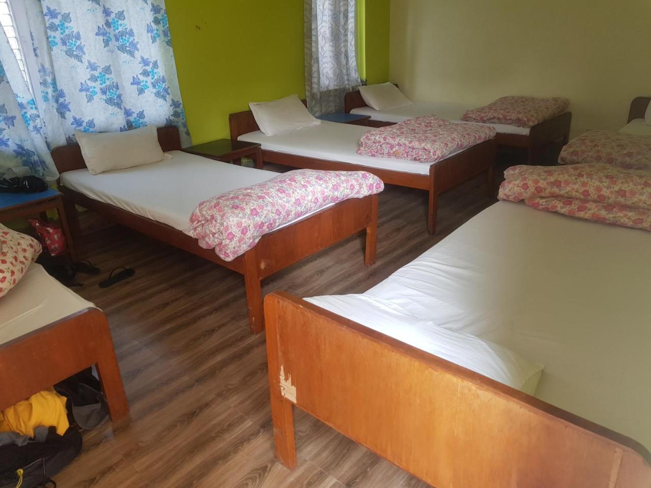 Hotel Angel Pokhara Oda fotoğraf