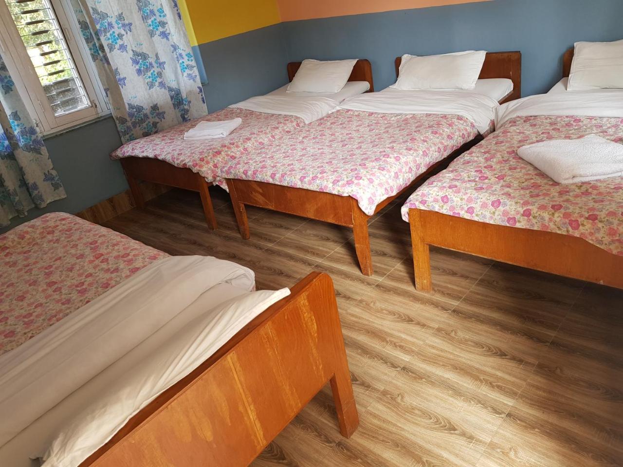 Hotel Angel Pokhara Oda fotoğraf